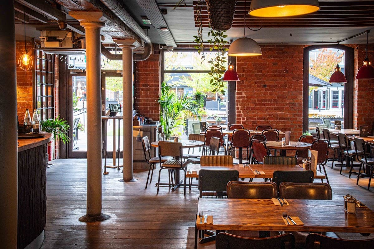 Coal Kitchen Restaurant & Cocktail Bar Gloucester Quays