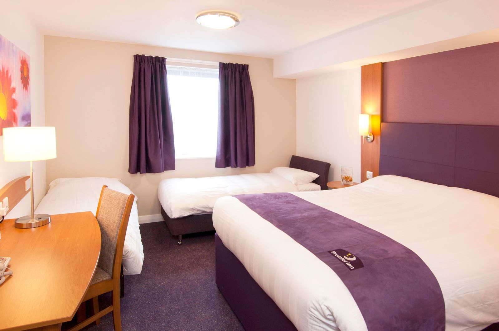 Premier Inn Cardiff City Centre (Queen Street) hotel