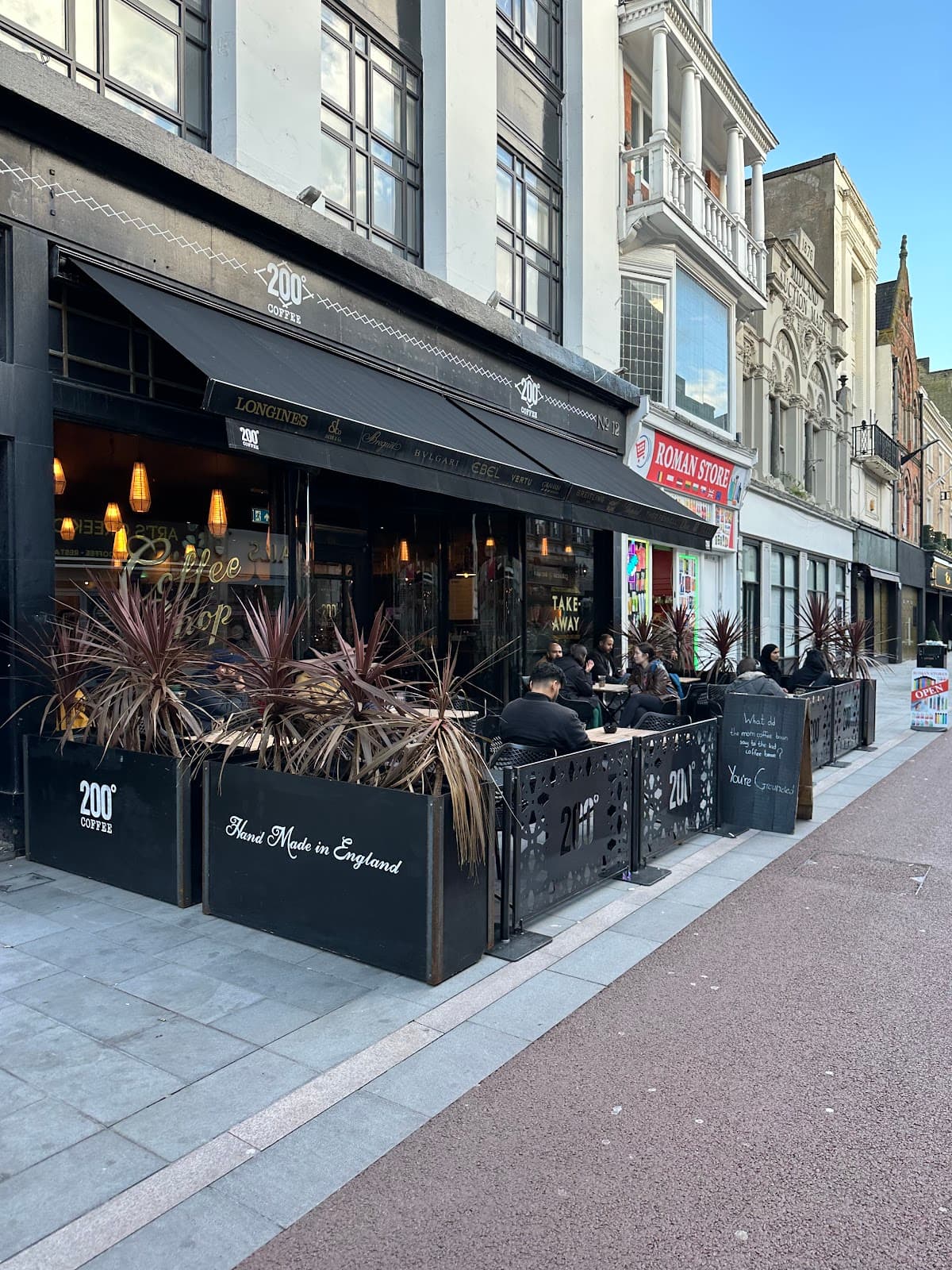 200 Degrees Coffee Shop