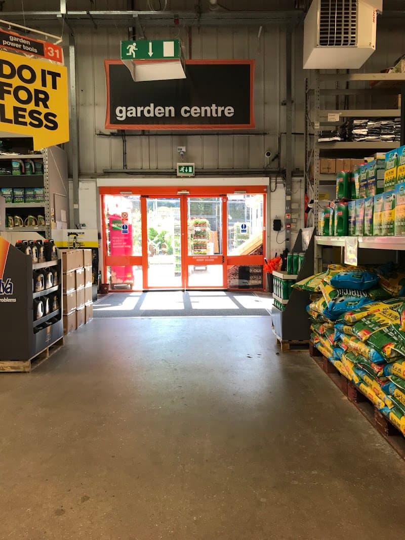 B&Q Leeds - Beeston Ring Road