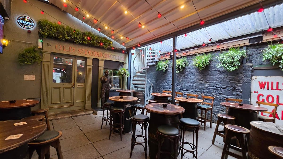 The Old Storehouse Bar and Restaurant