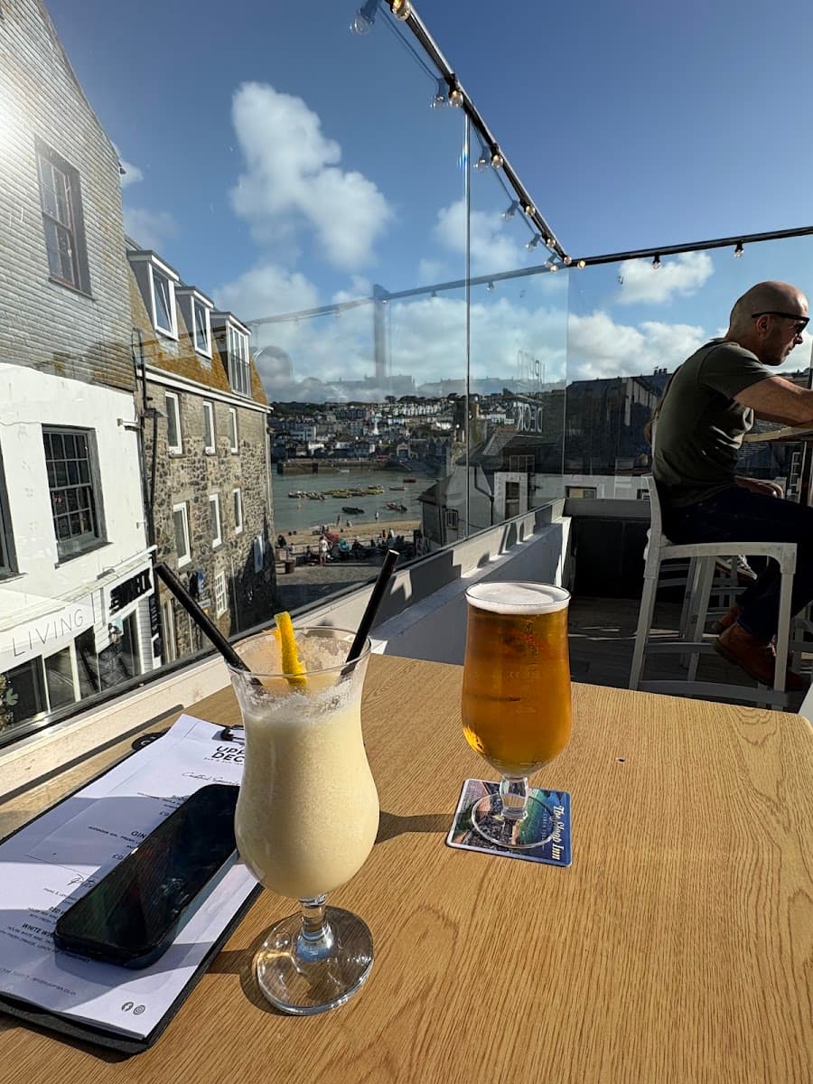 The Upper Deck Bar And Terrace