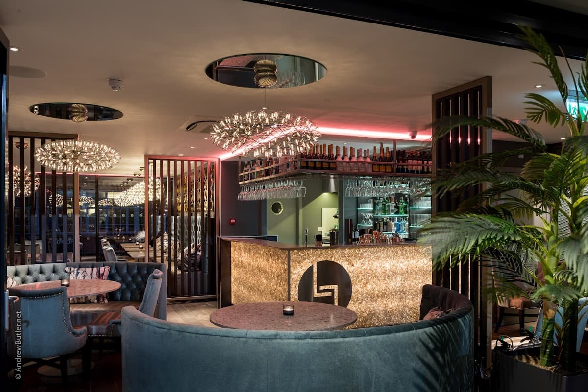 Lloyd’s Lounge