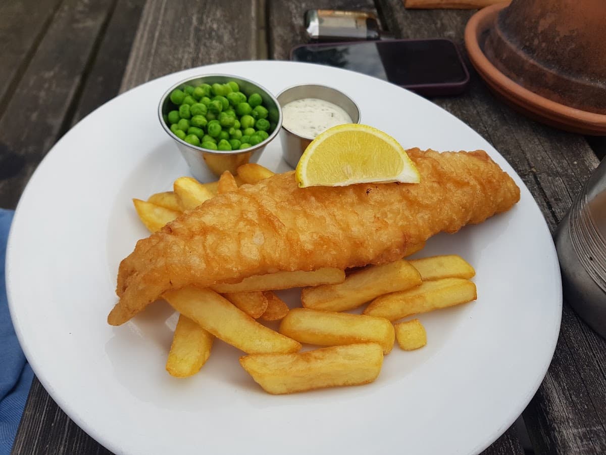 The Cricketers, Farncombe