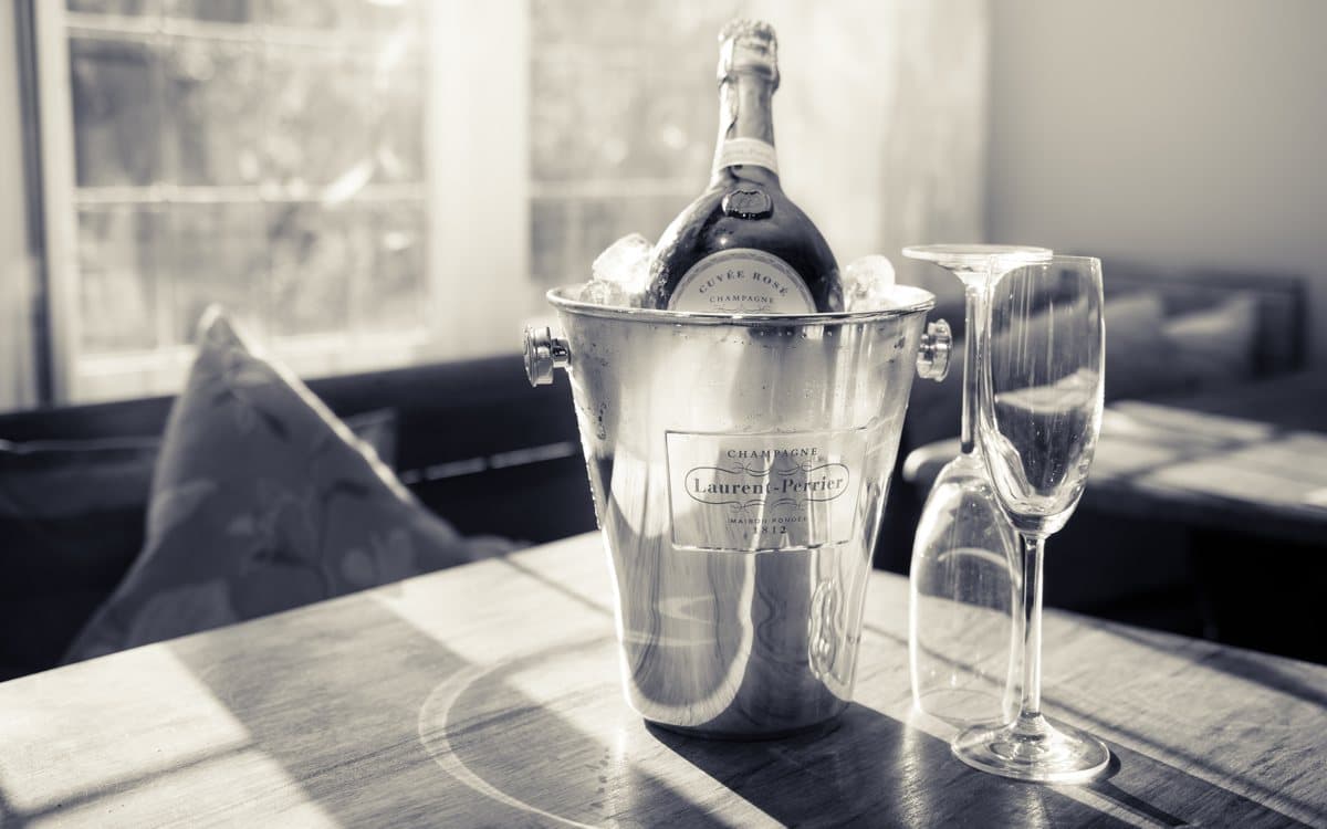 Los Reyes Tapas & Wine Bar