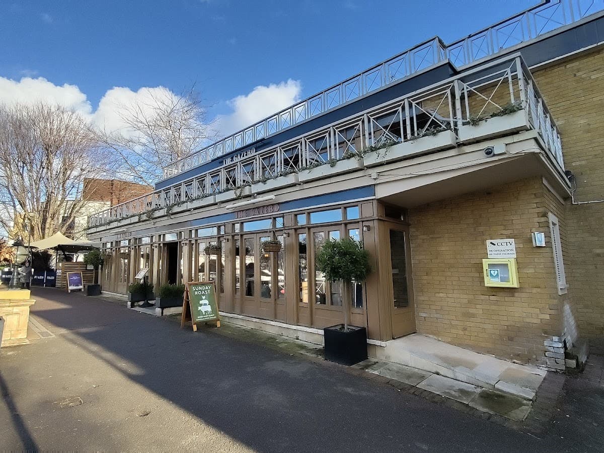 The Gazebo Pub and Riverside Dining