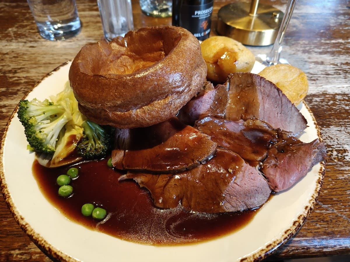 The Fox & Duck