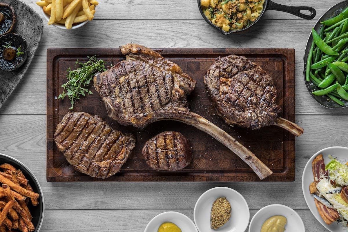 FYR Grill at North Lakes Hotel