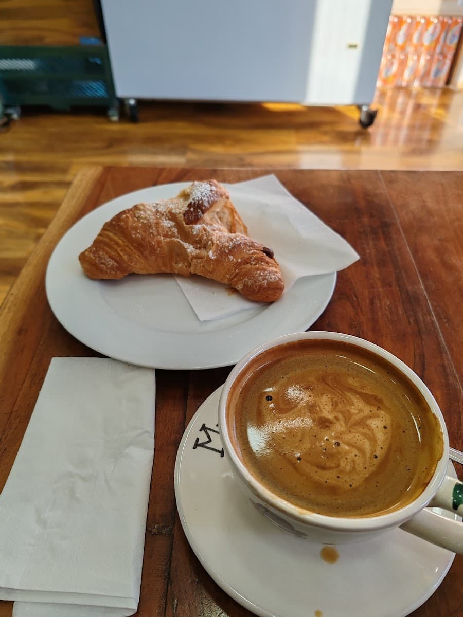 Cafe 110