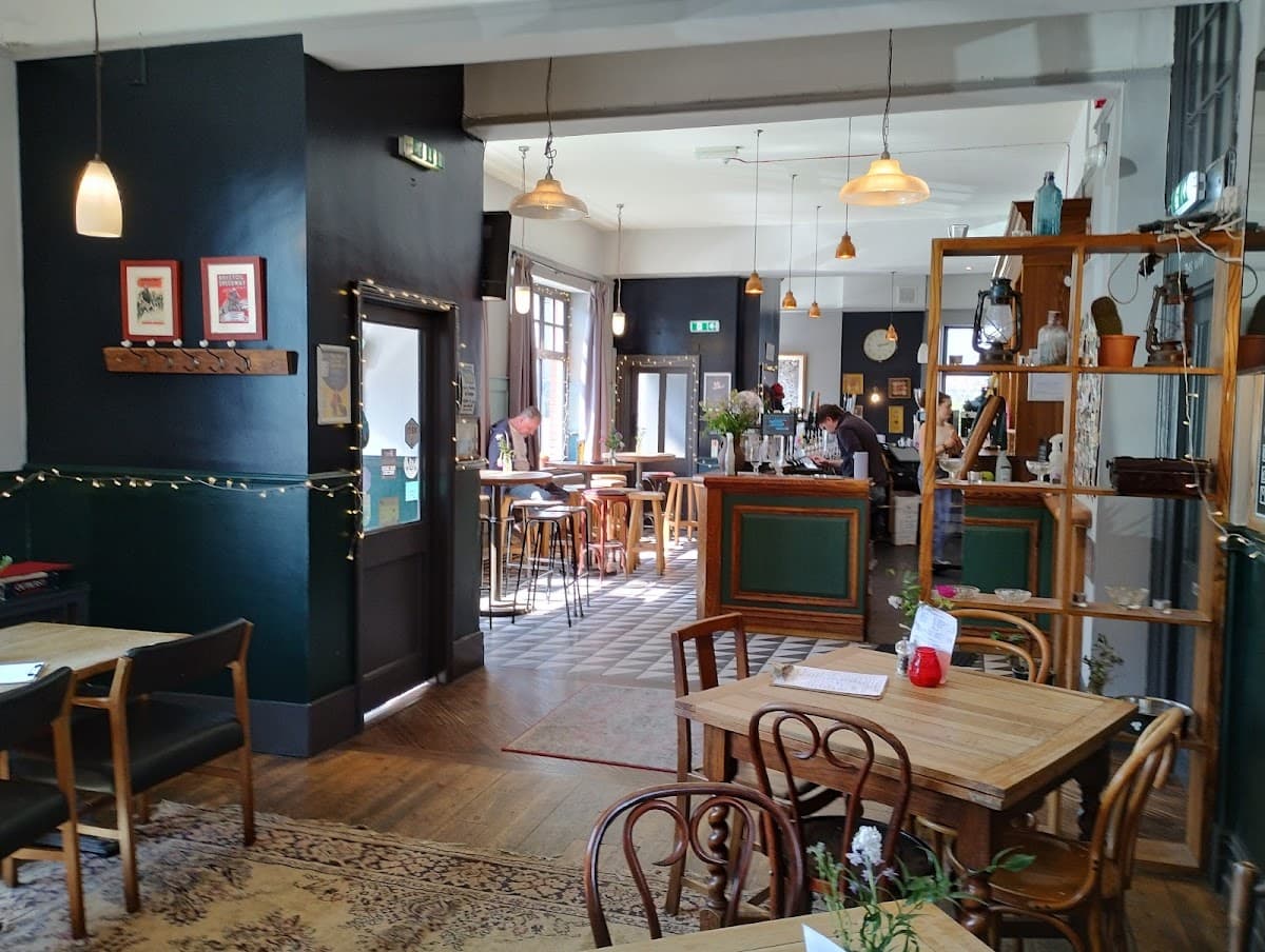 The Knowle