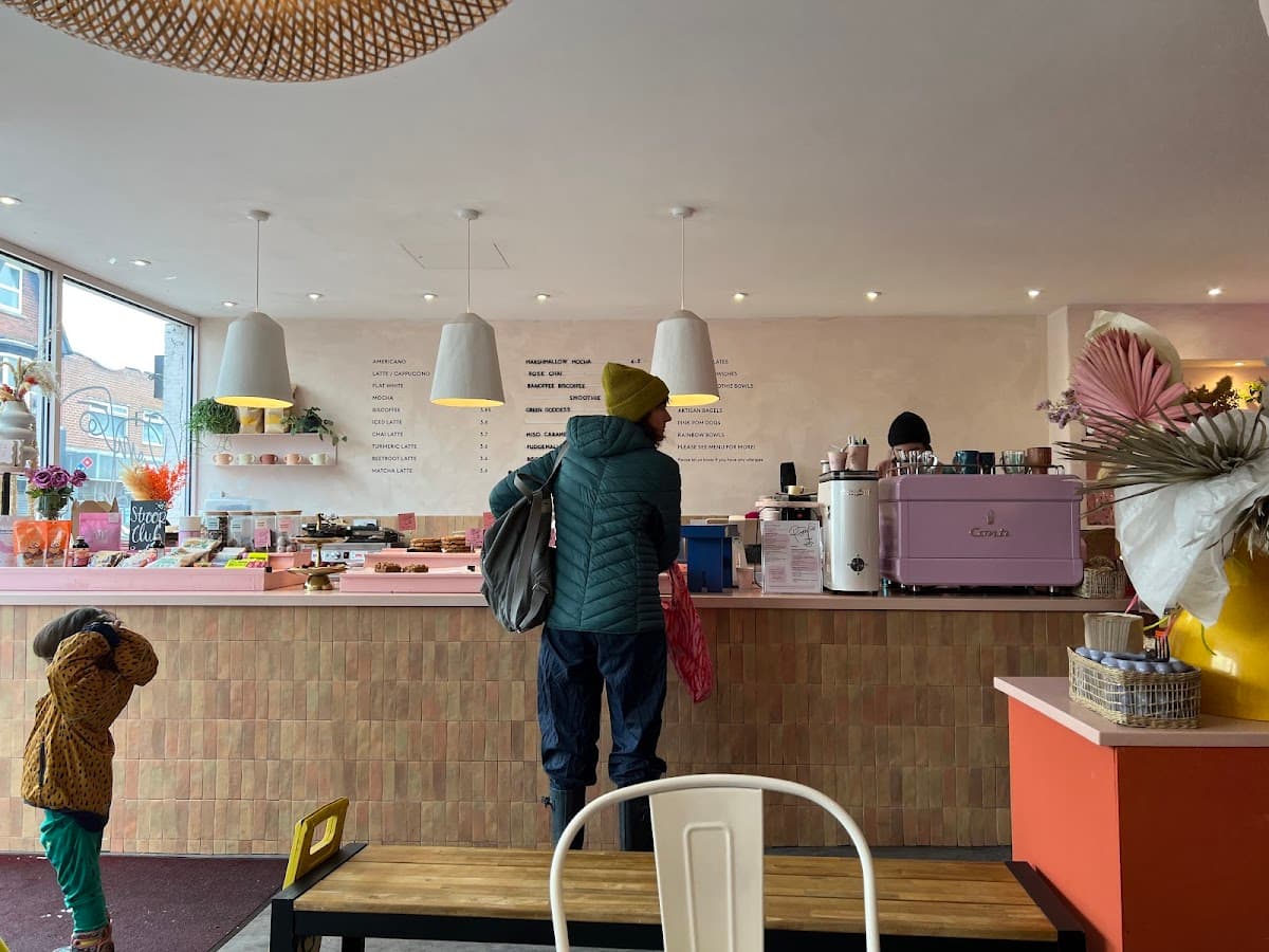 Pom Kitchen - Crookes