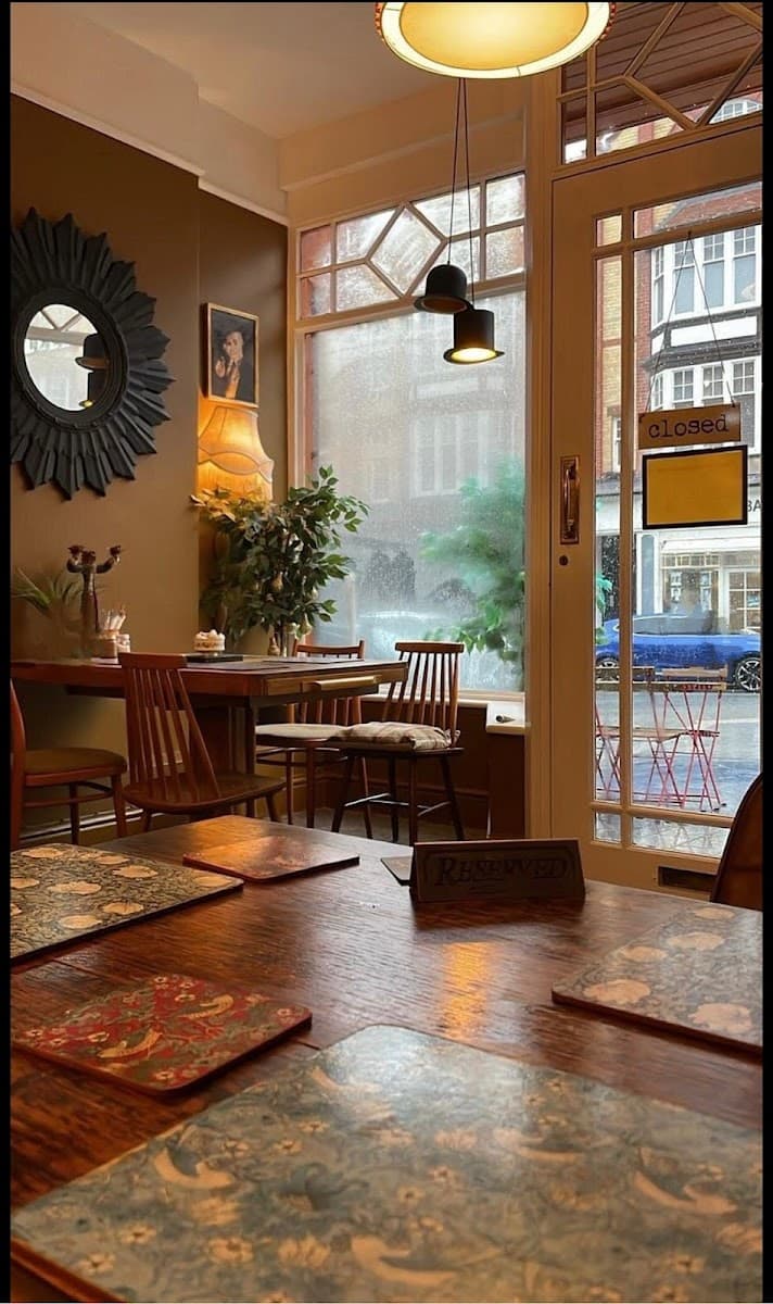 Flat White Cafe