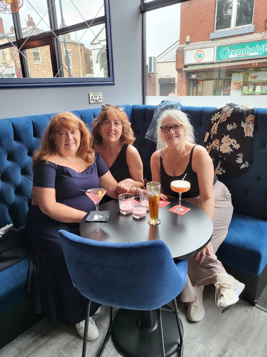 Bar Three Hindley