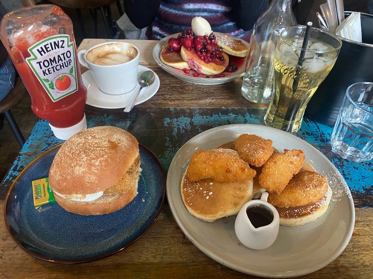 The Foodies Bistro