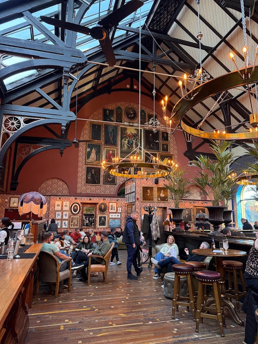 Cosy Club