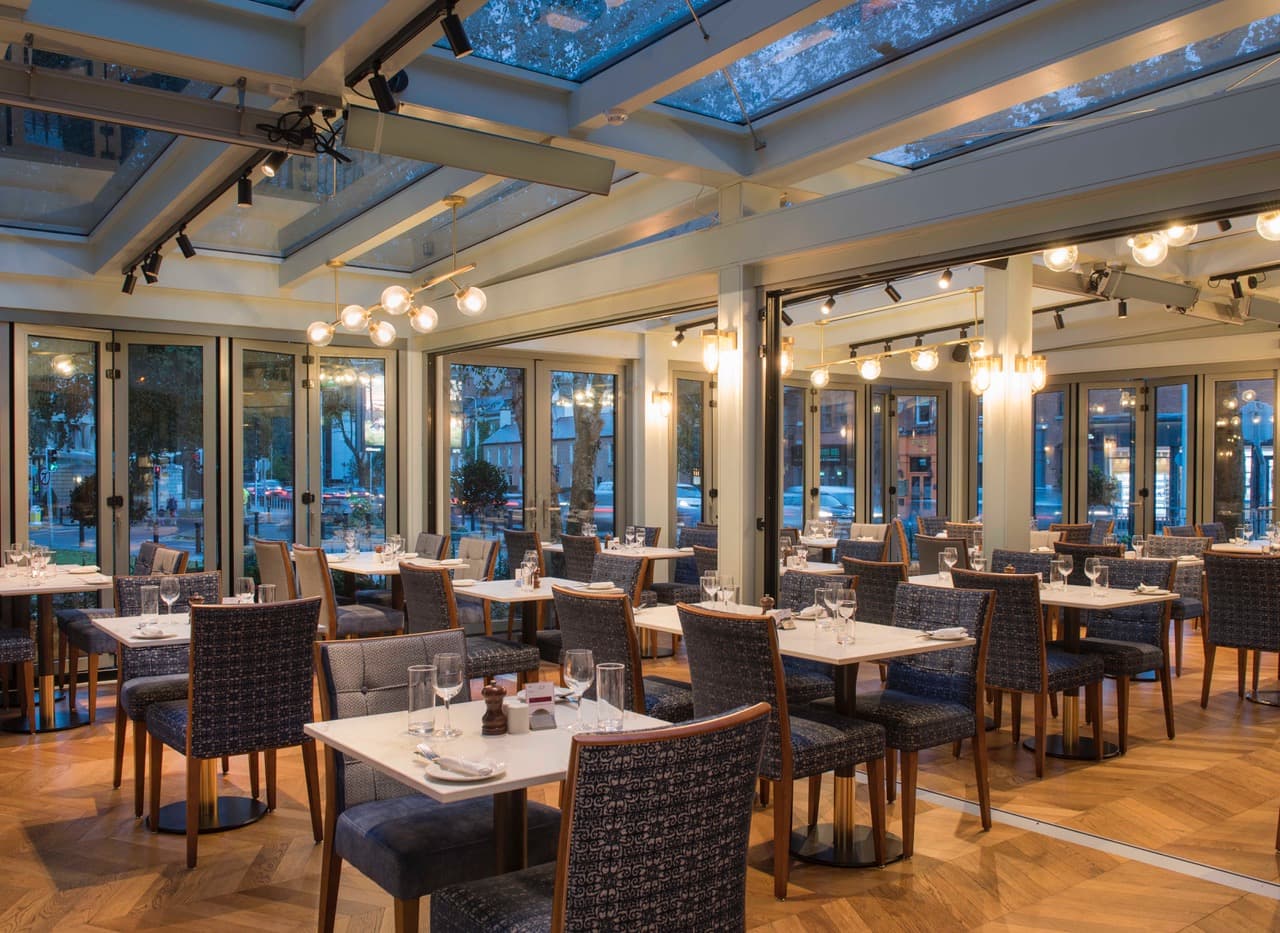 Roly's Bistro & Roly's Heated Terrace Restaurant, Cocktail & Wine Bar