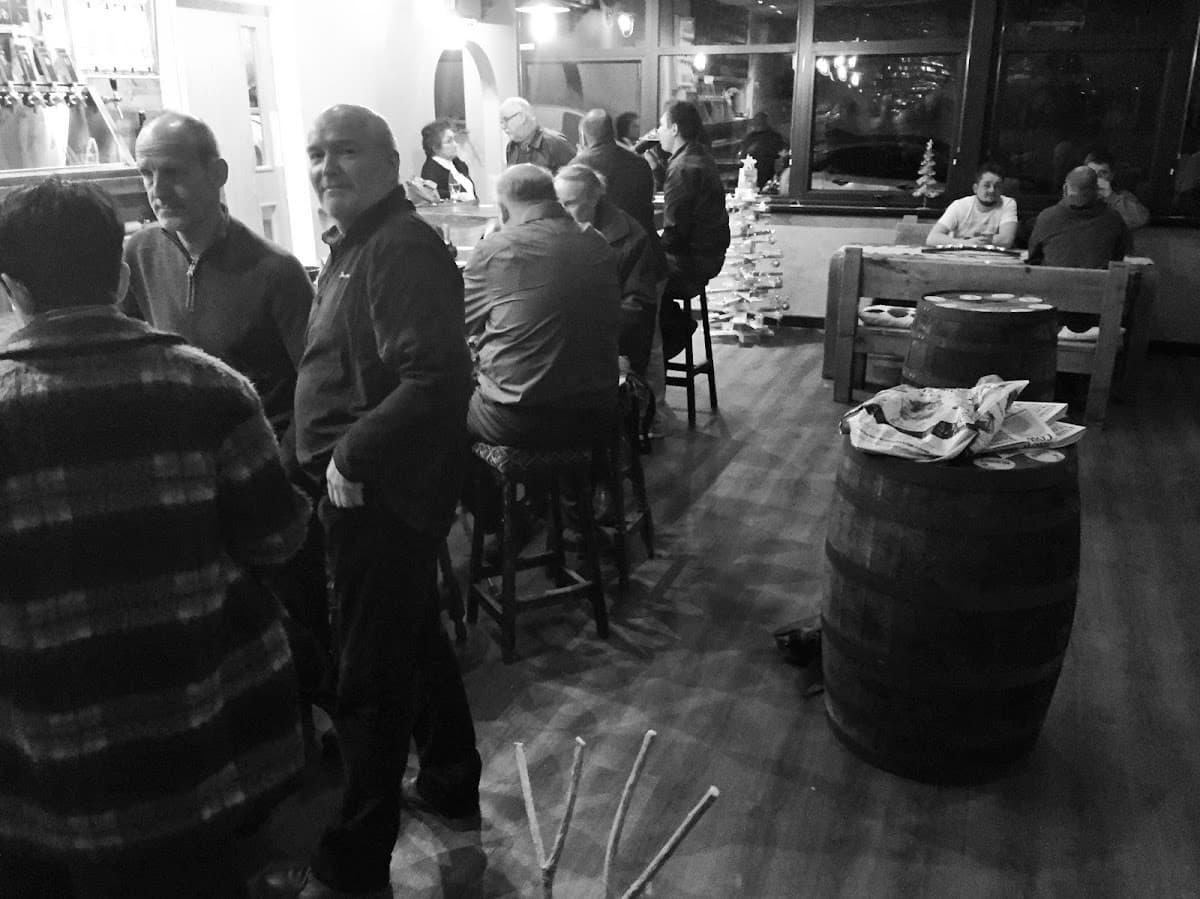 Breakwater Brewery & Taproom & Pizzeria