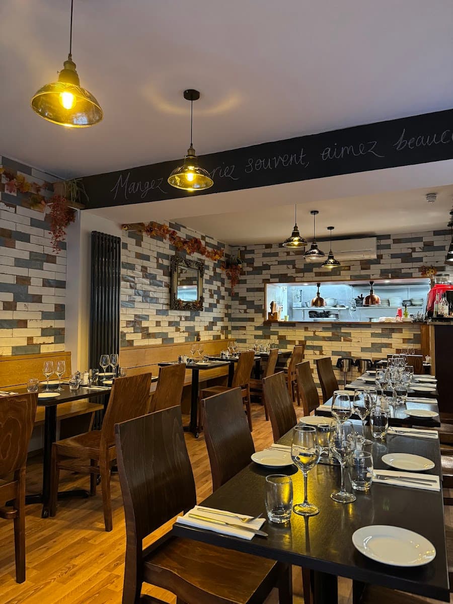 Petit Pois Restaurant