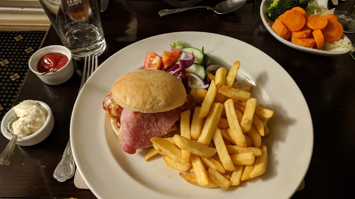 Hare and Hounds Ashford