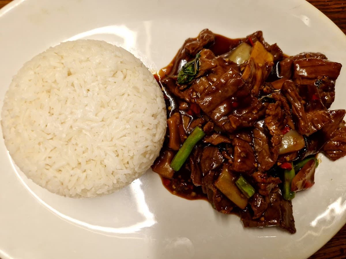 Angrid Thai