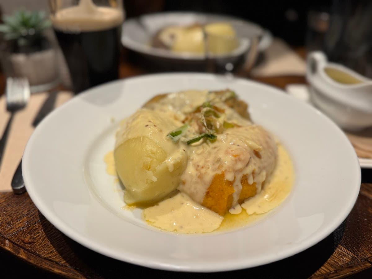 Rab Ha’s Pub/Eatery