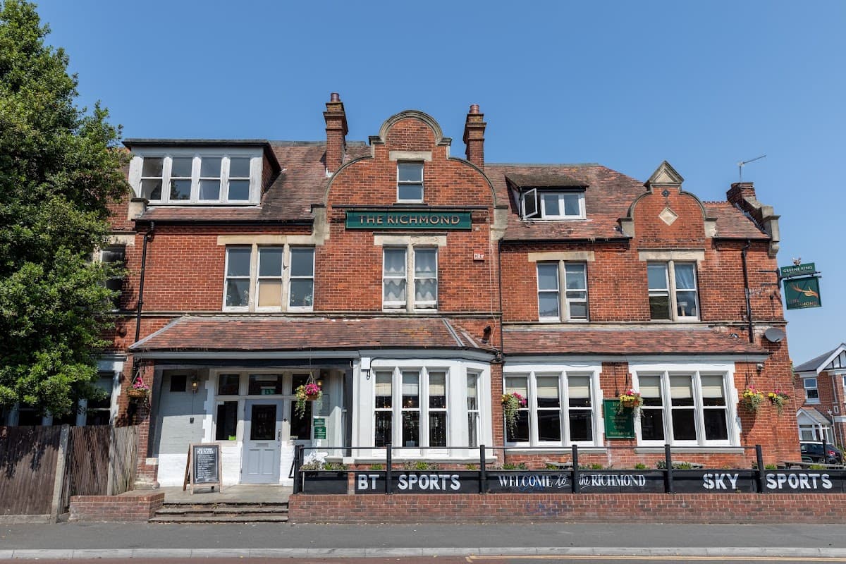 Richmond Arms