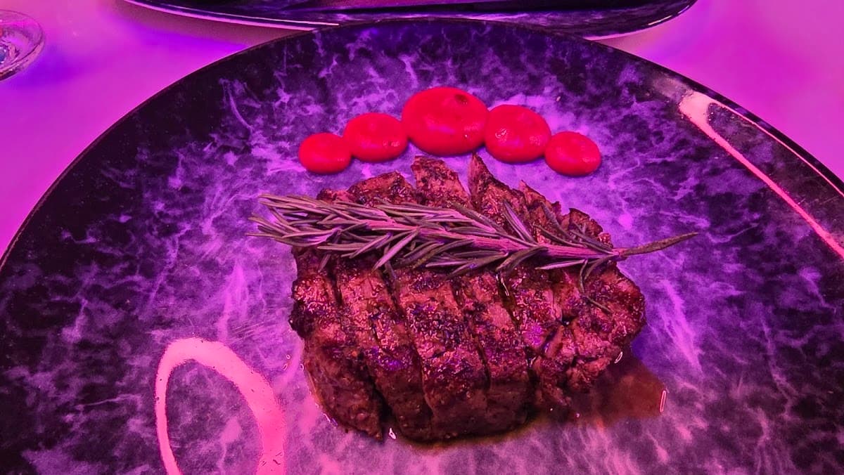 MYNK STEAKHOUSE