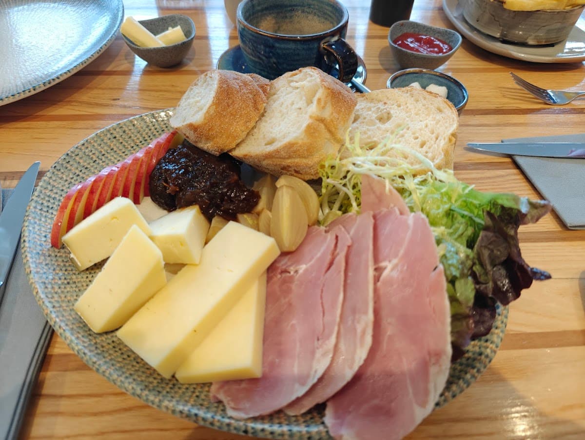 Quarterdeck Restaurant
