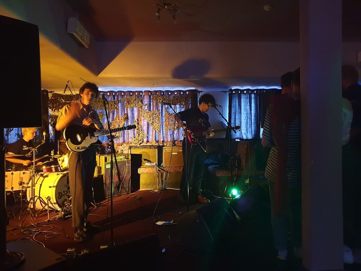 Anchor Bar