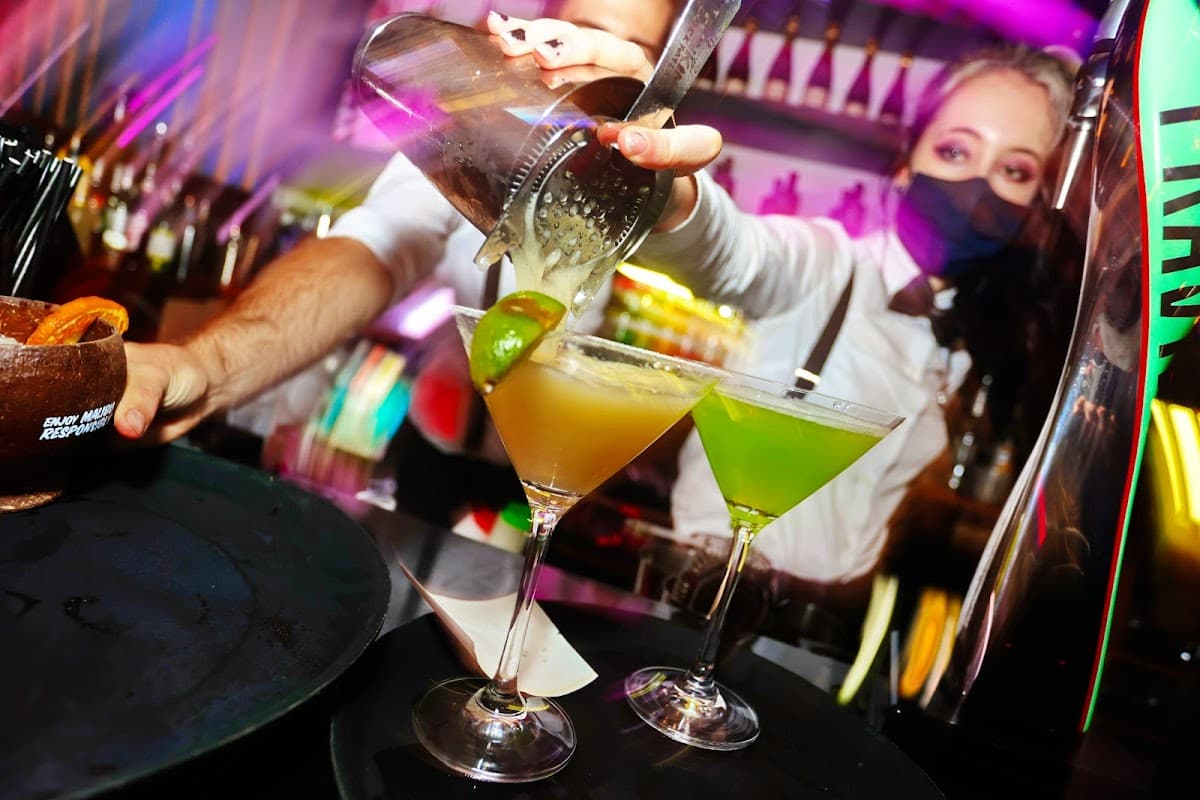 Dorothys Showbar Swansea