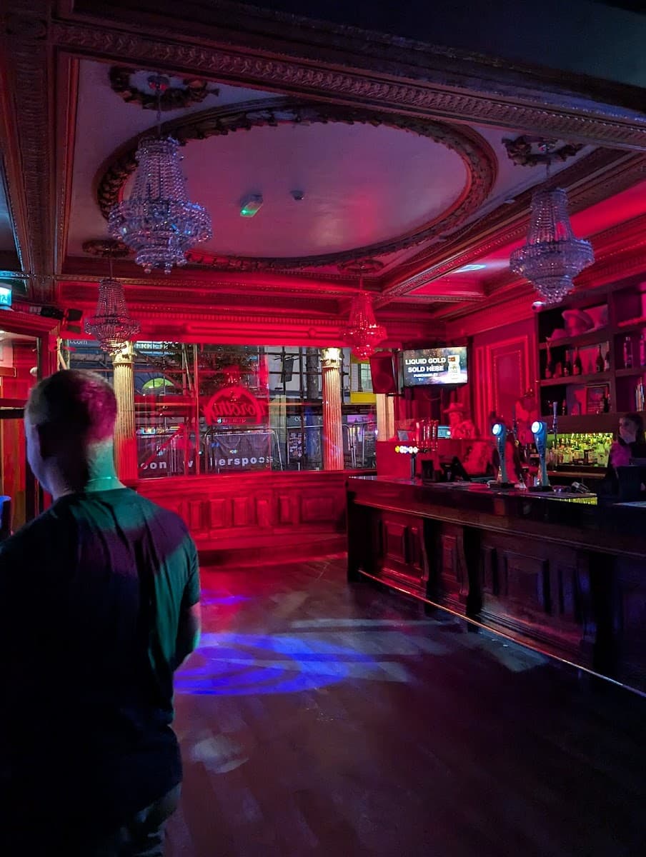 Dorothys Showbar Swansea