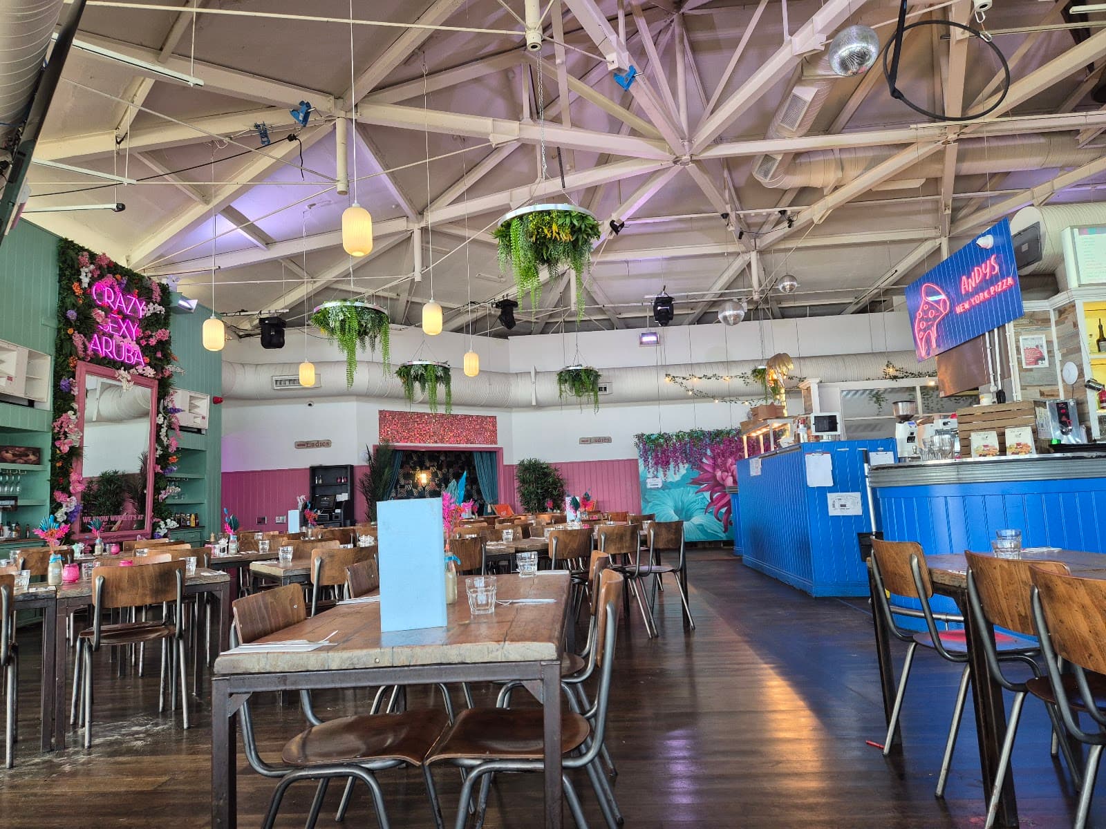 Aruba Restaurant and Bar