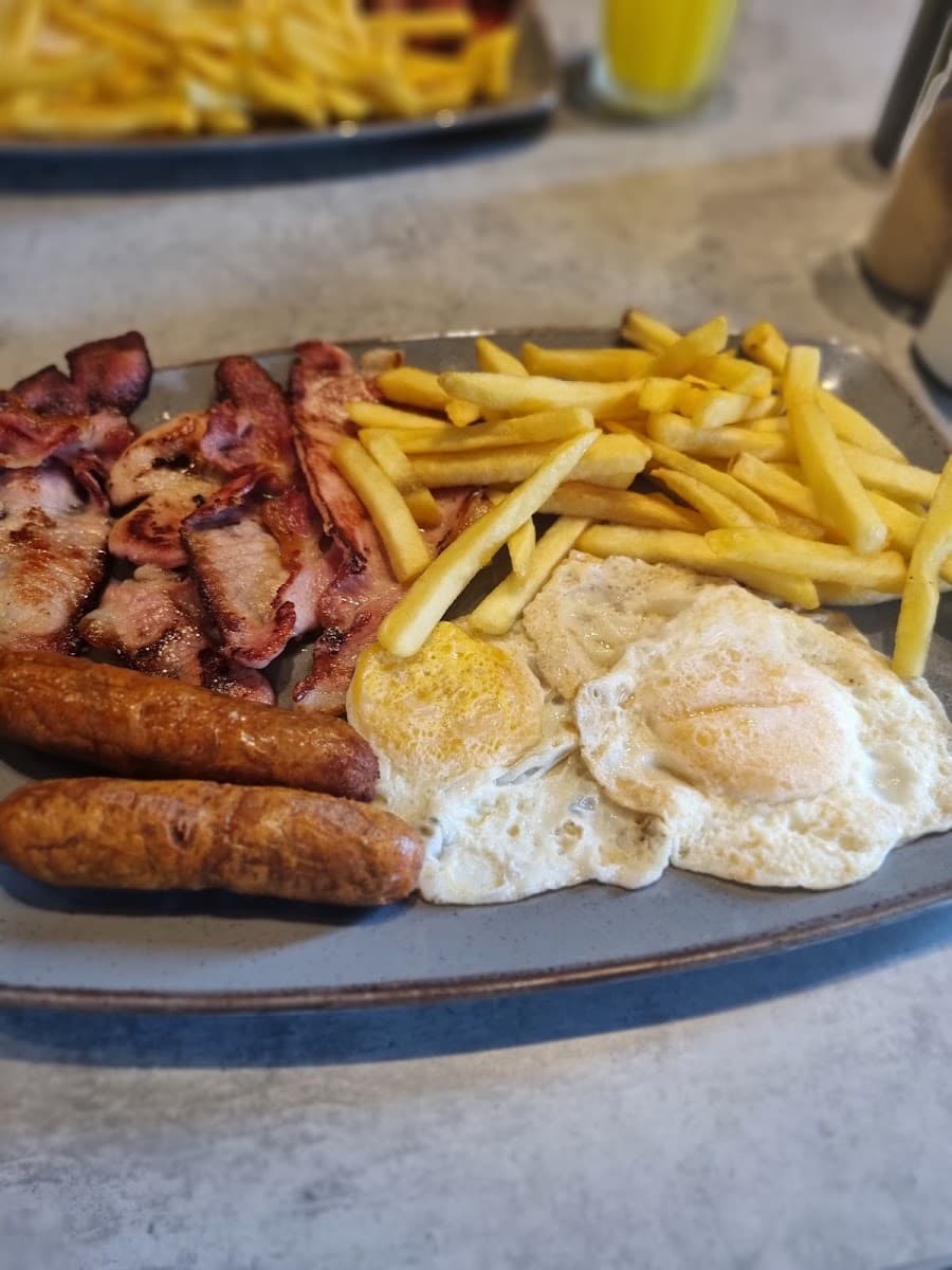 Ladies Cafe