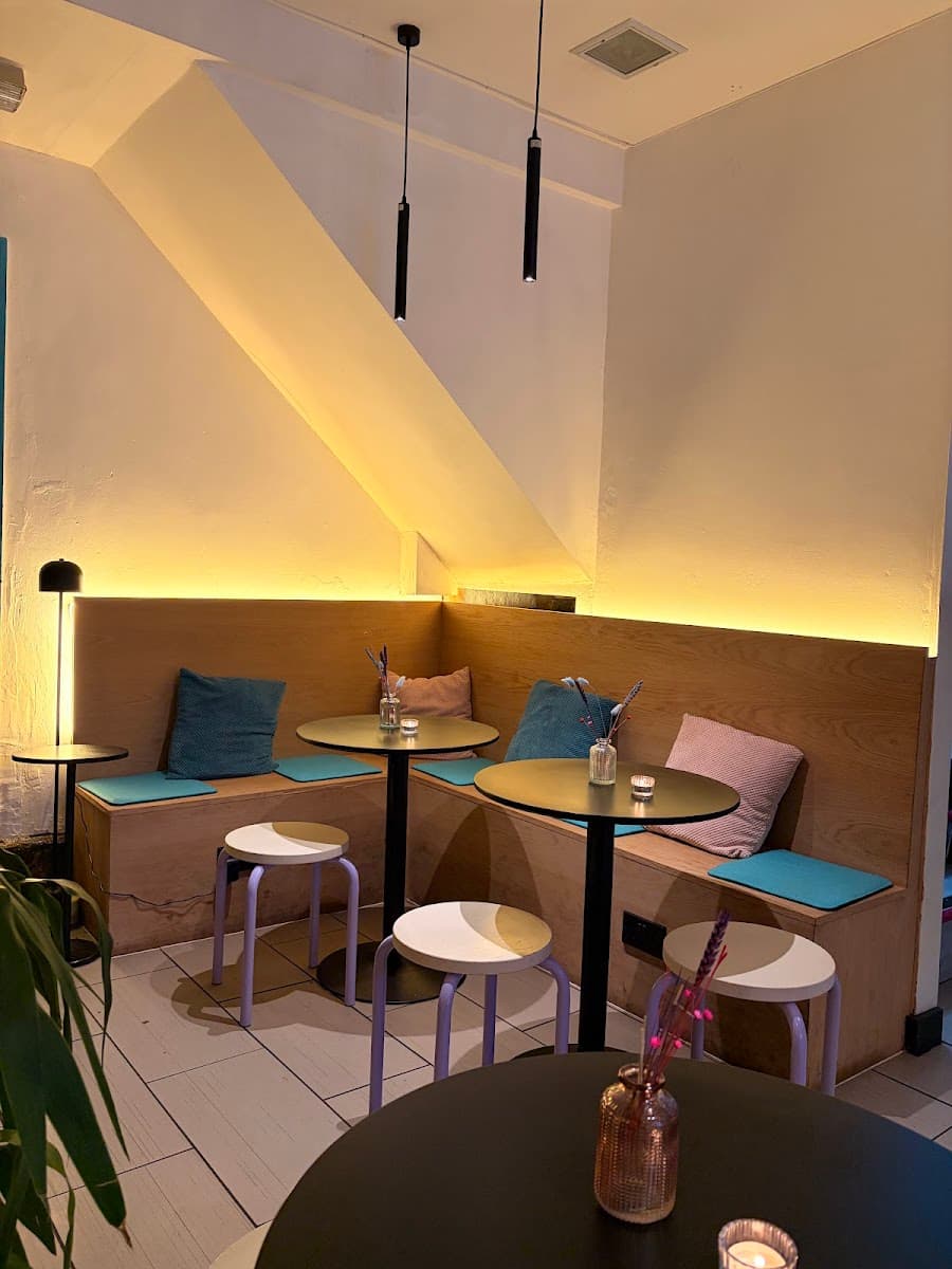 Hyde Cafe & Bar