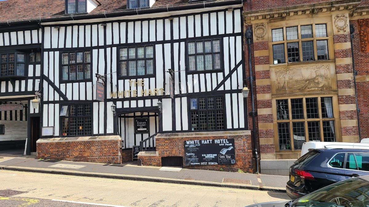 Tudors at the White Hart Hotel