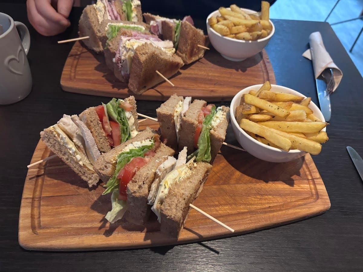 Nostalgia bistro ( WINE, BAR , CAFE )