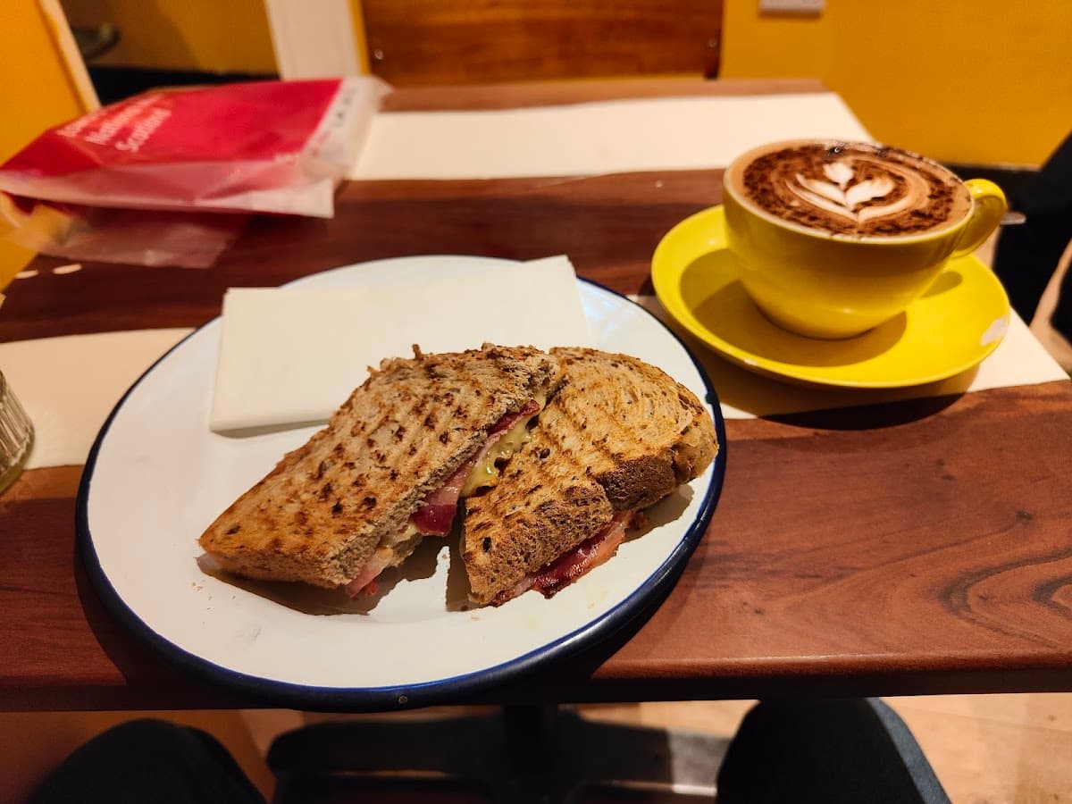 Hideout Cafe