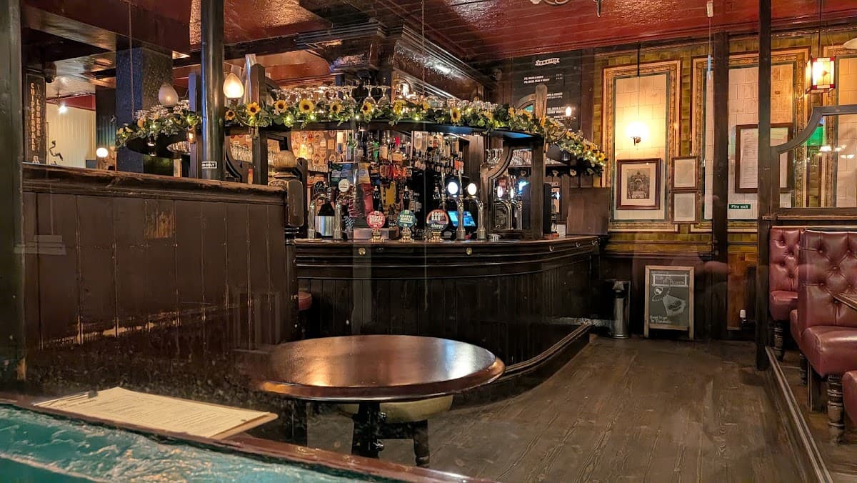 The Churchill Arms, Kensington