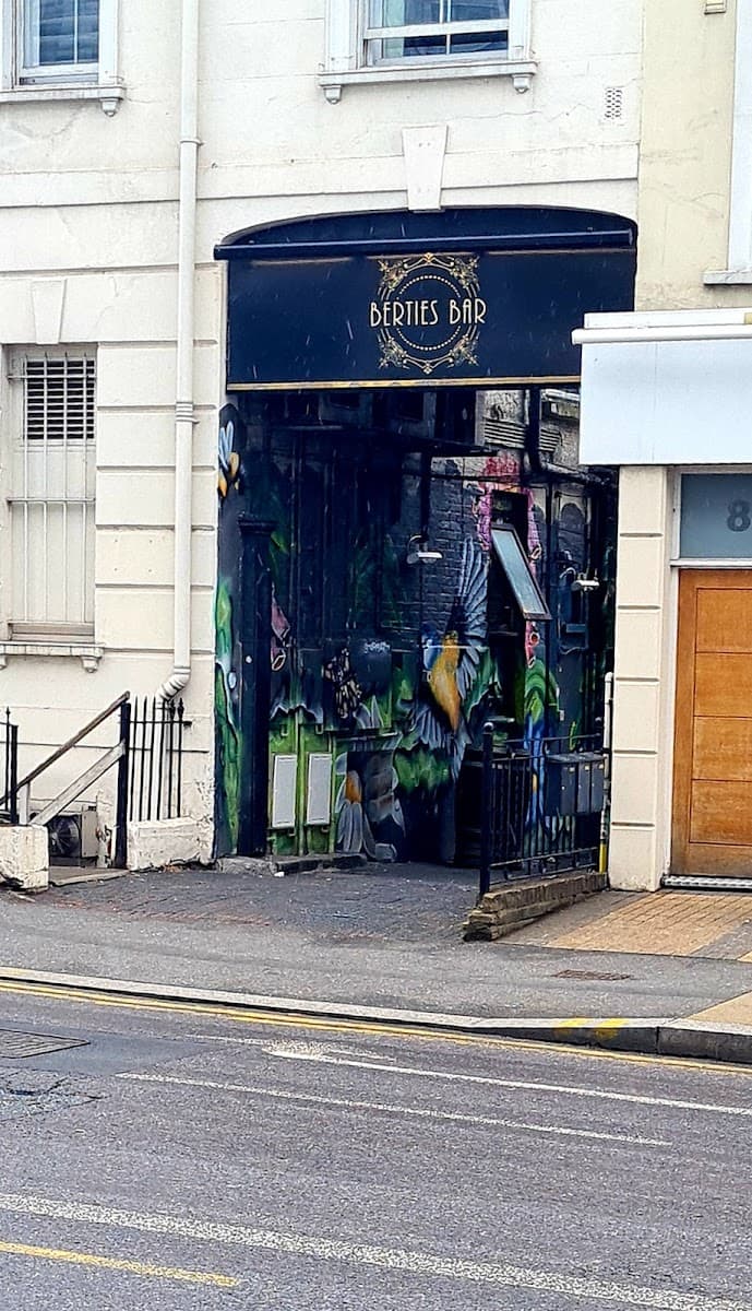 Bertie's Bar