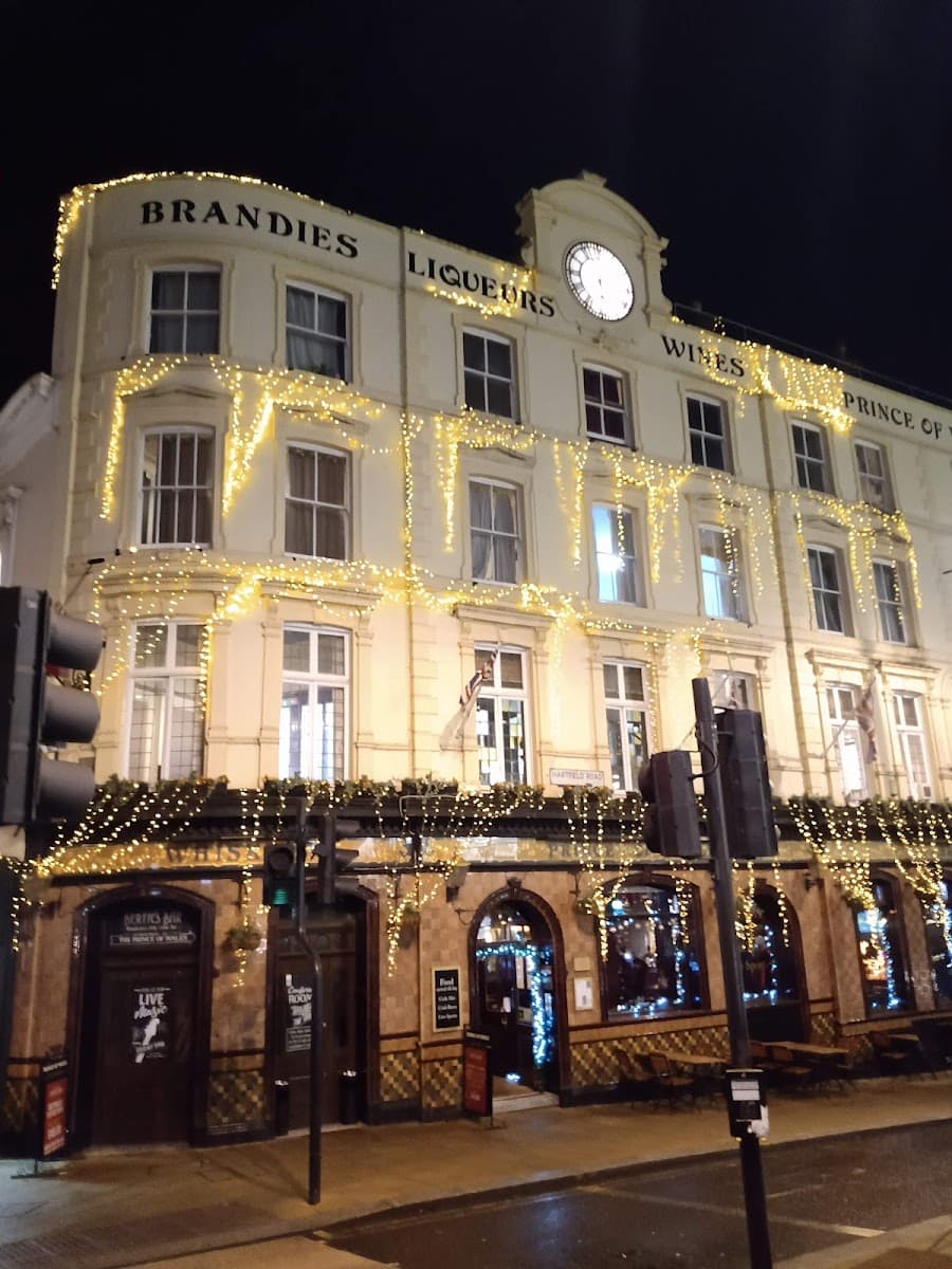 Bertie's Bar