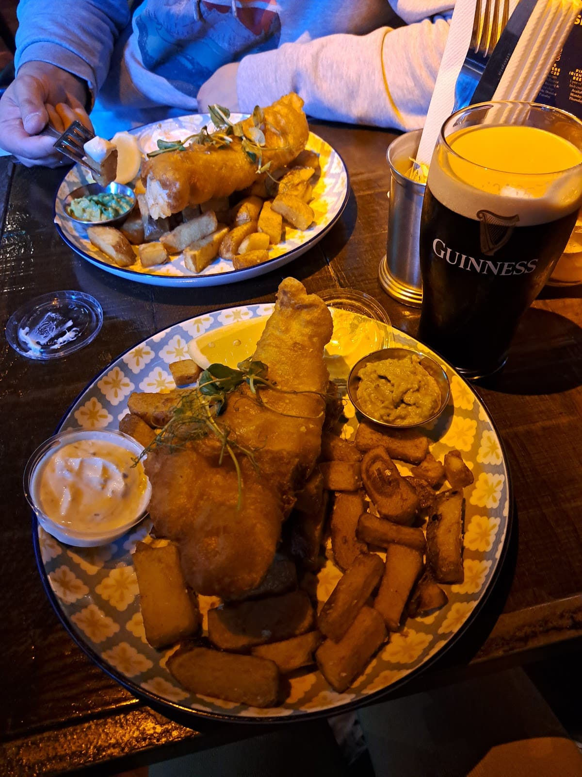 TapHouse Bar & Kitchen