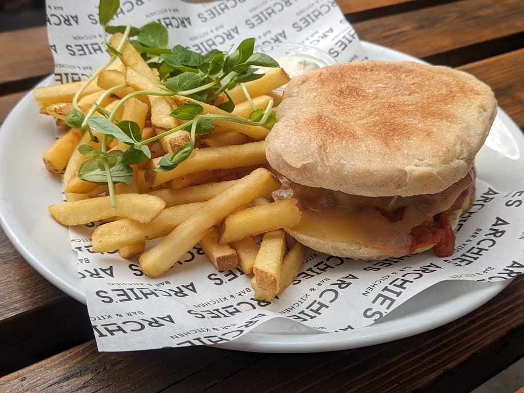 Archie's Bar & Kitchen