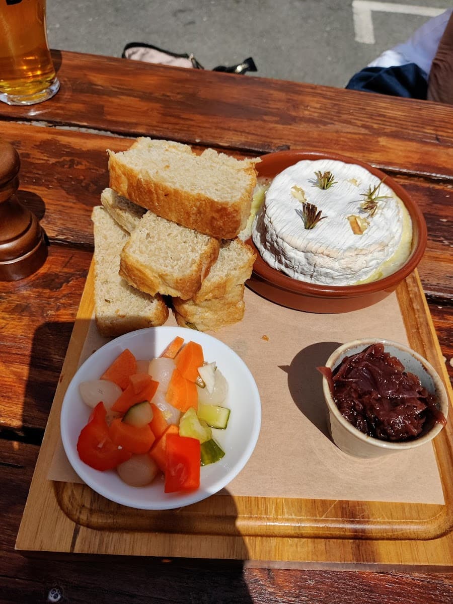 Storehouse Bar & Eatery