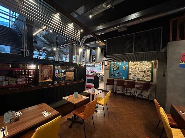 Mee Japanese & Thai Street Food