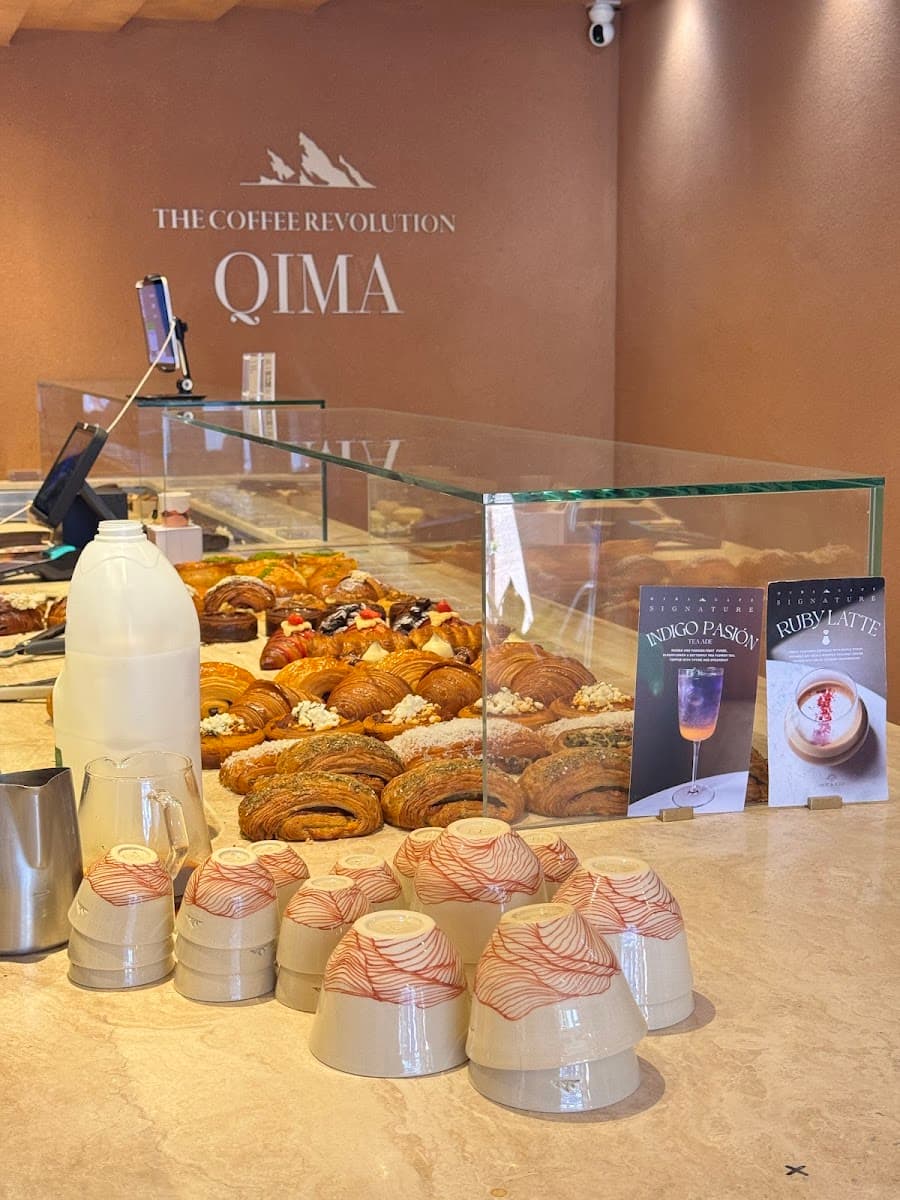 Qima Café and Pâtisserie - Covent Garden