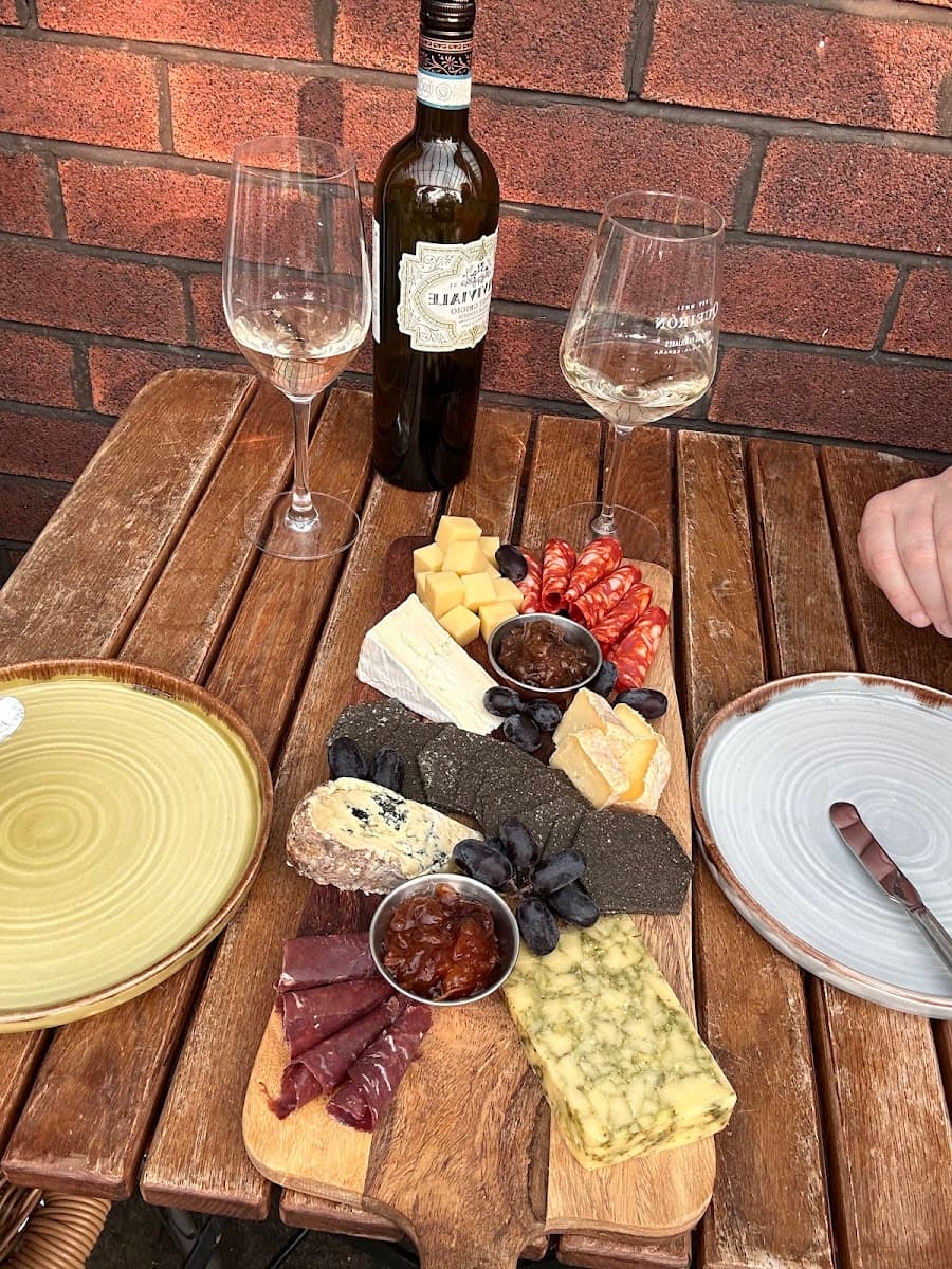 Lapwing Deli
