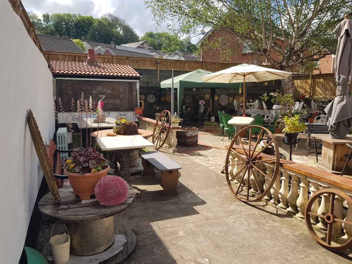 Tres Bien @ Vintage 7 Centre