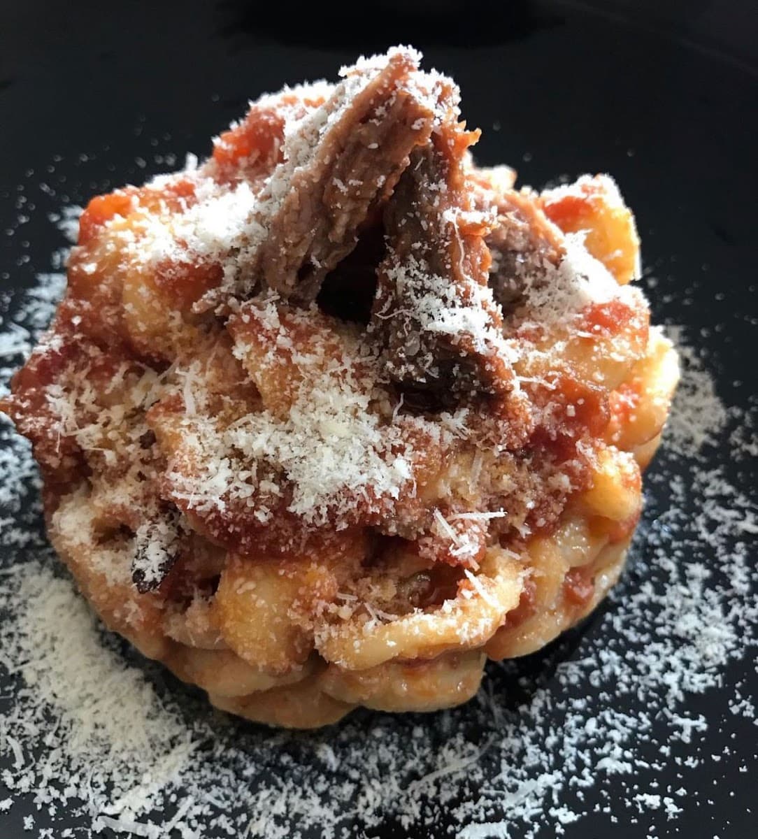 Atmosfera Restaurant and Pizzeria