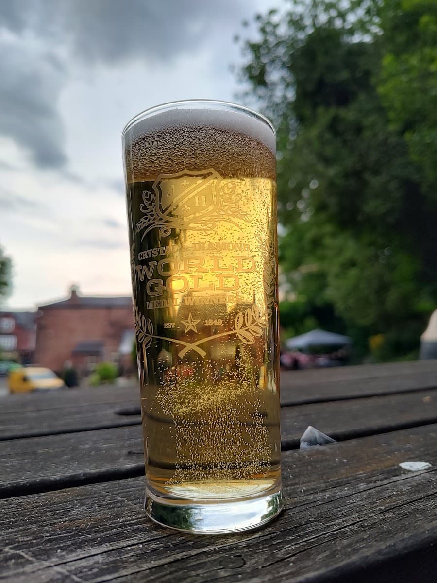 Red Lion (Prestwich)