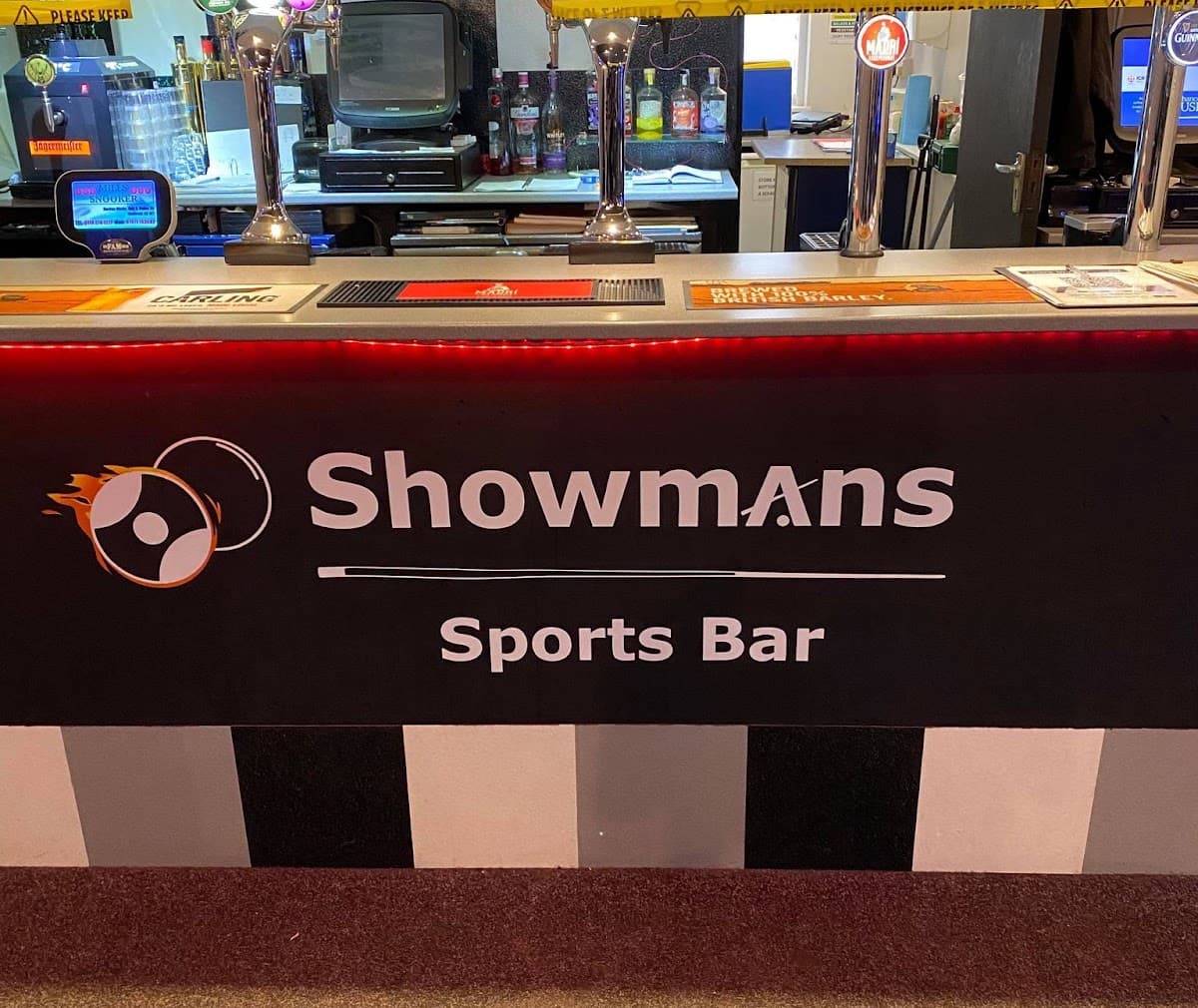 Showmans sports bar
